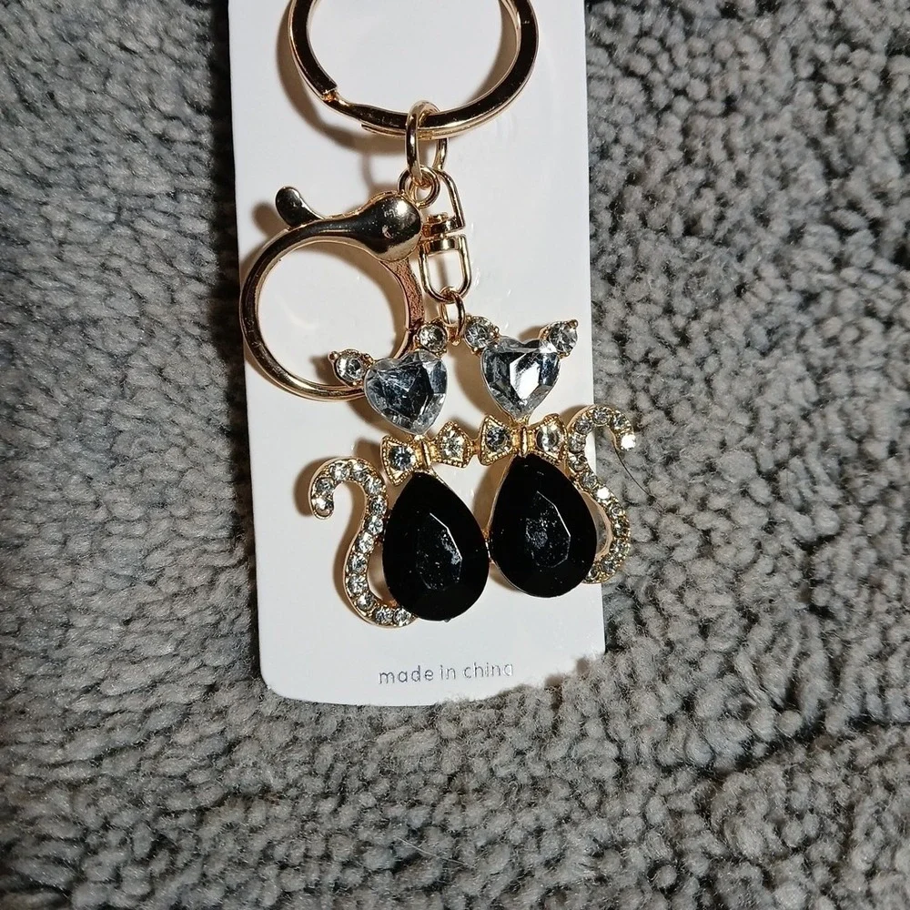 Twin Cats Goldtone Keychain By Mint With Rhinestones And‎ Faux Onyx Stone